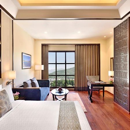 Four Points By Sheraton Srinagar Eksteriør billede