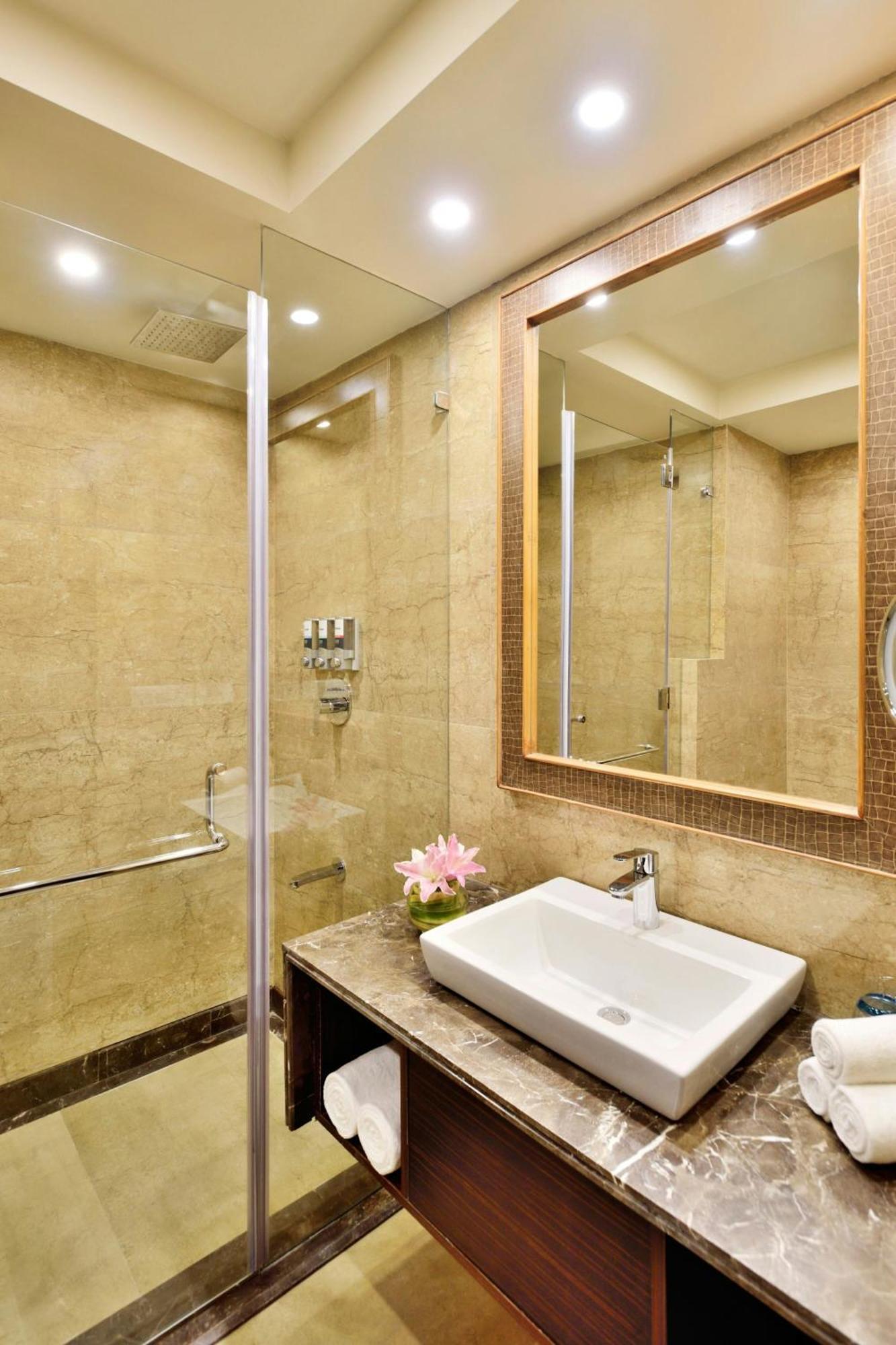 Four Points By Sheraton Srinagar Eksteriør billede