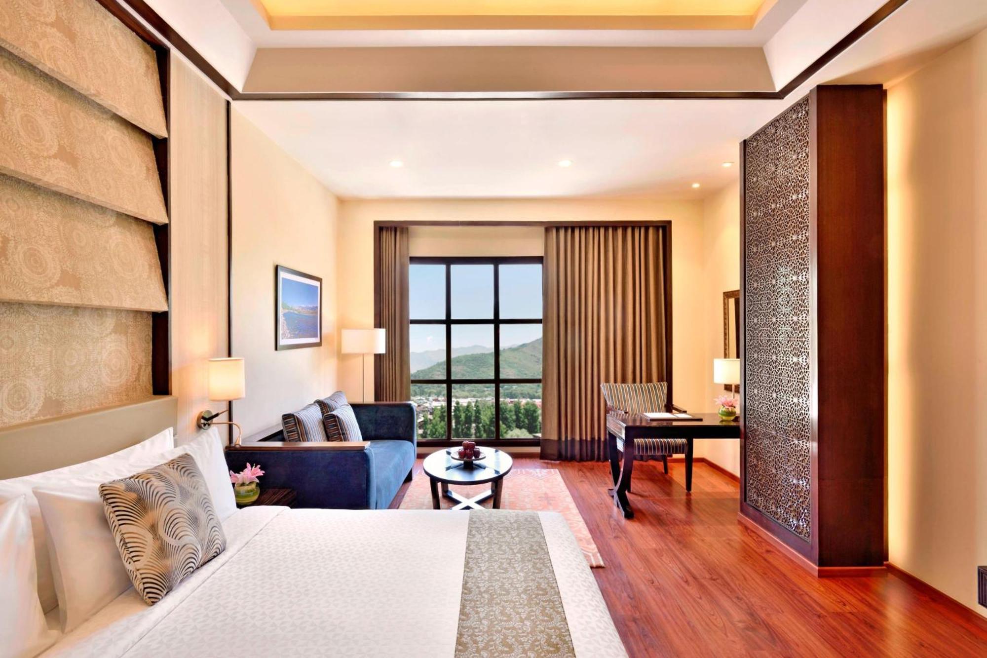 Four Points By Sheraton Srinagar Eksteriør billede