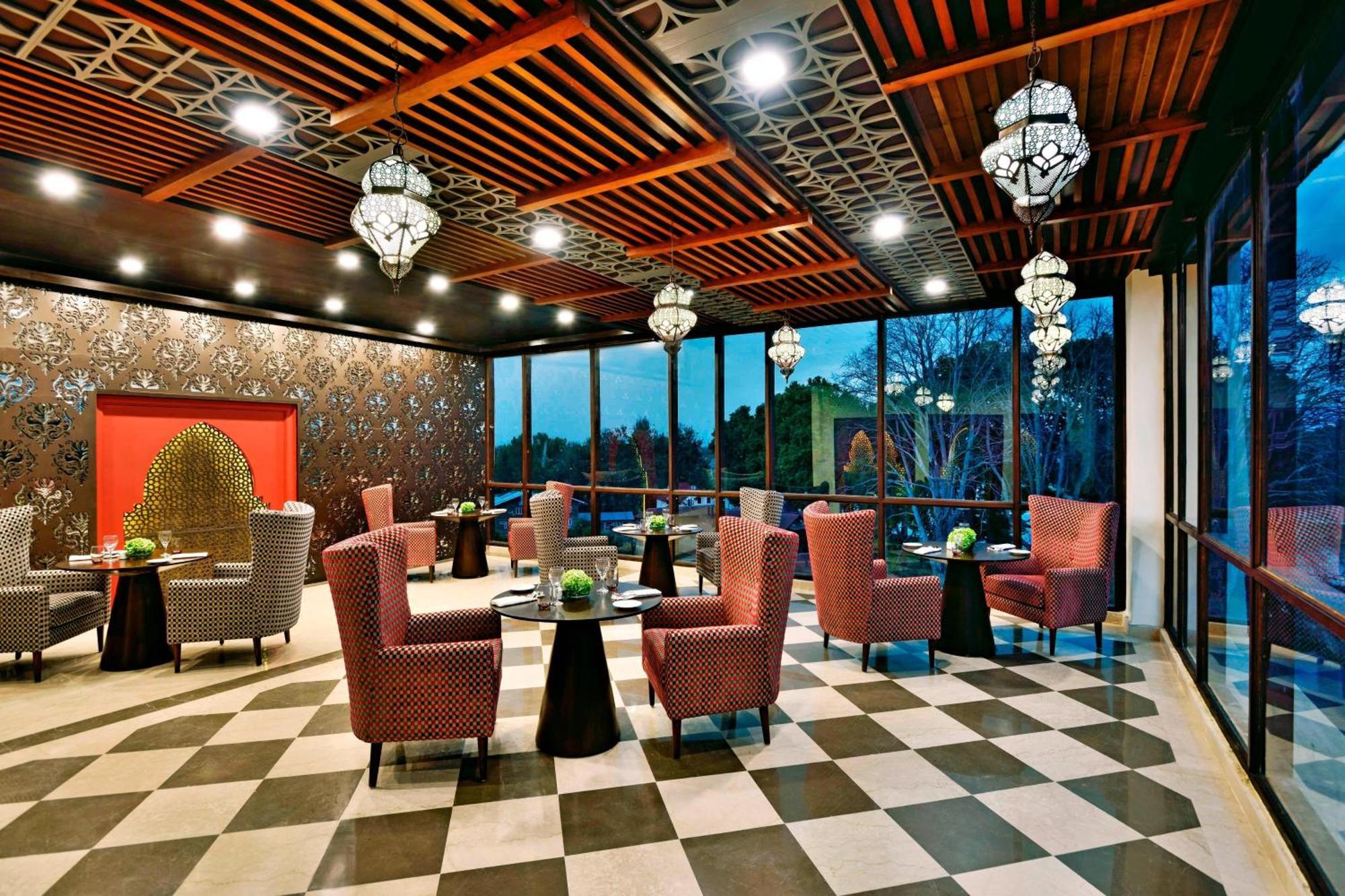 Four Points By Sheraton Srinagar Eksteriør billede